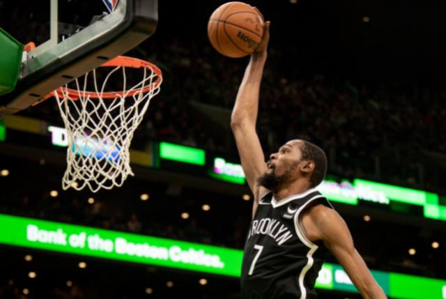 KD生涯得分超越艾弗森 篮网靠防守啃下硬骨头