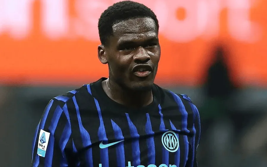 记者：邦尼小腿挛缩，最快周三或周四回归合练备战米兰德比